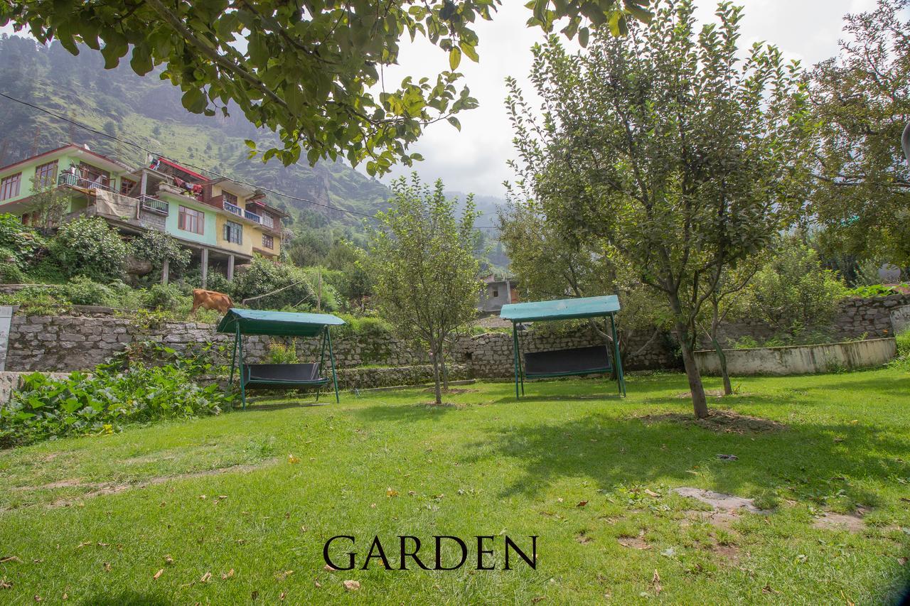 Neha Palace Hotel - Manali (Himachal Pradesh), Manali